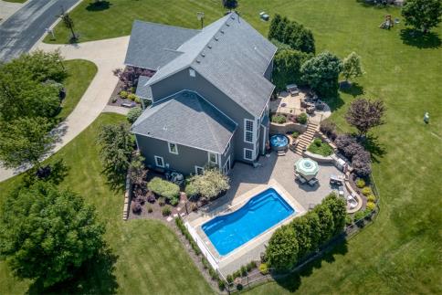 Beautiful Home with Pool